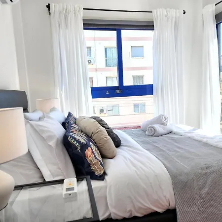 דירה Lazuli Frida Two Bedroom לרנקה