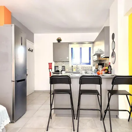 Frida's Cozy Two Bedroom Apartmán