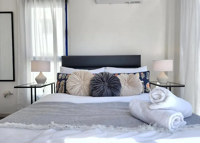 Lazuli Frida Two Bedroom *