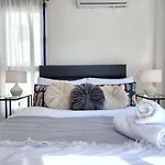 Lazuli Frida Two Bedroom *